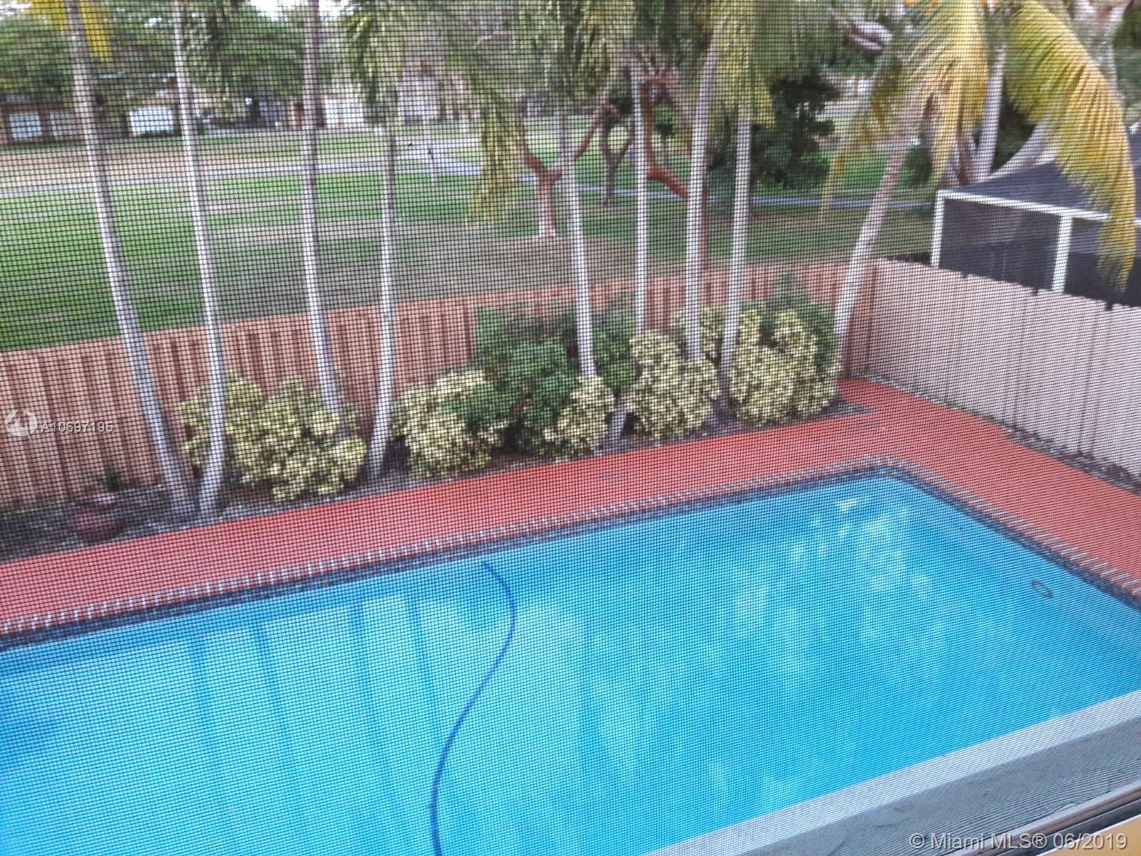 ATRIUM HOMES AT THE HAMMO - Residential