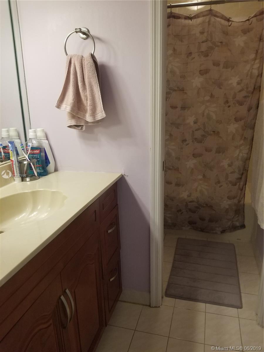 ATRIUM HOMES AT THE HAMMO - Residential