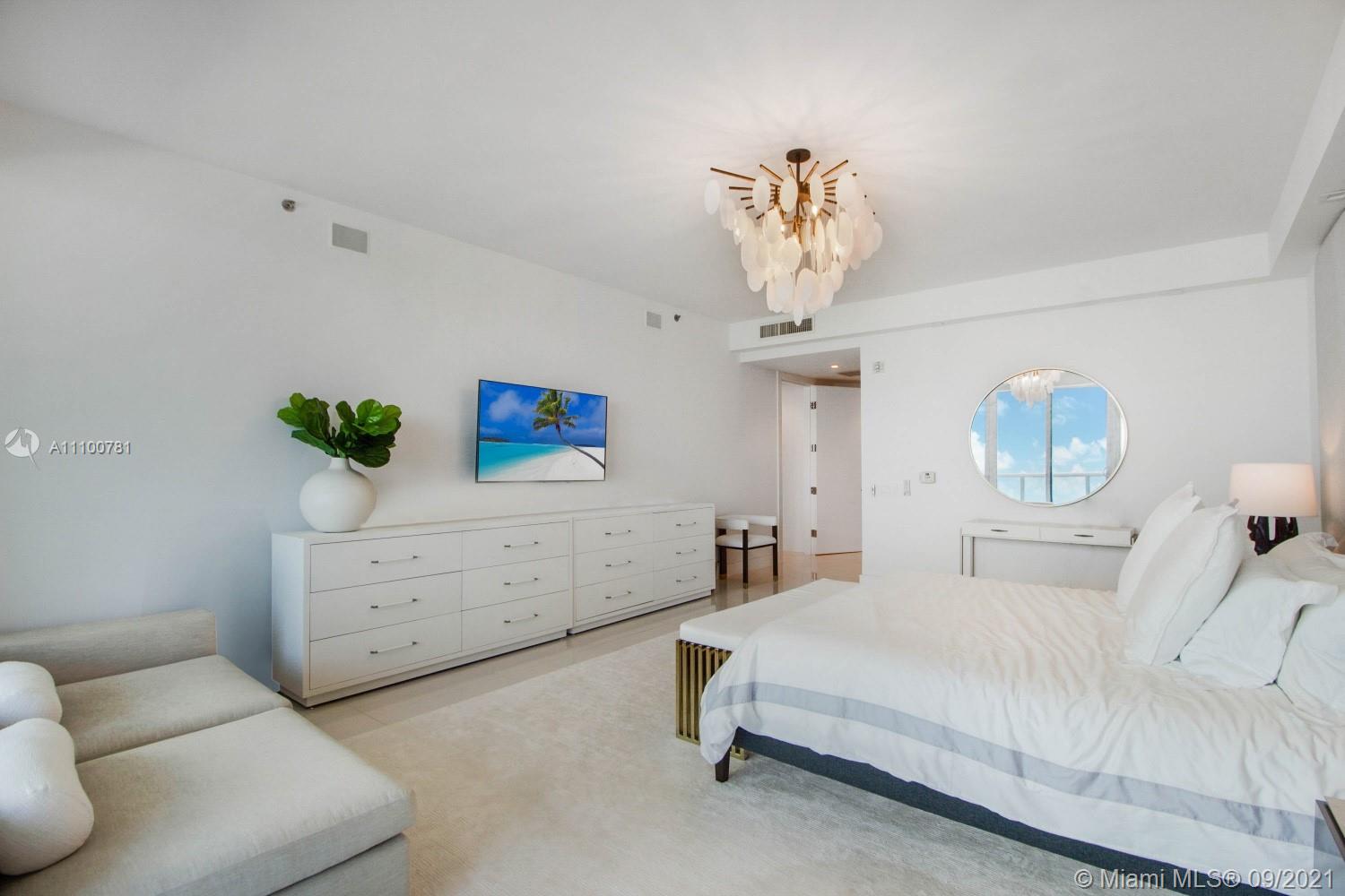 THE RESIDENCES AT THE BAT - Residential