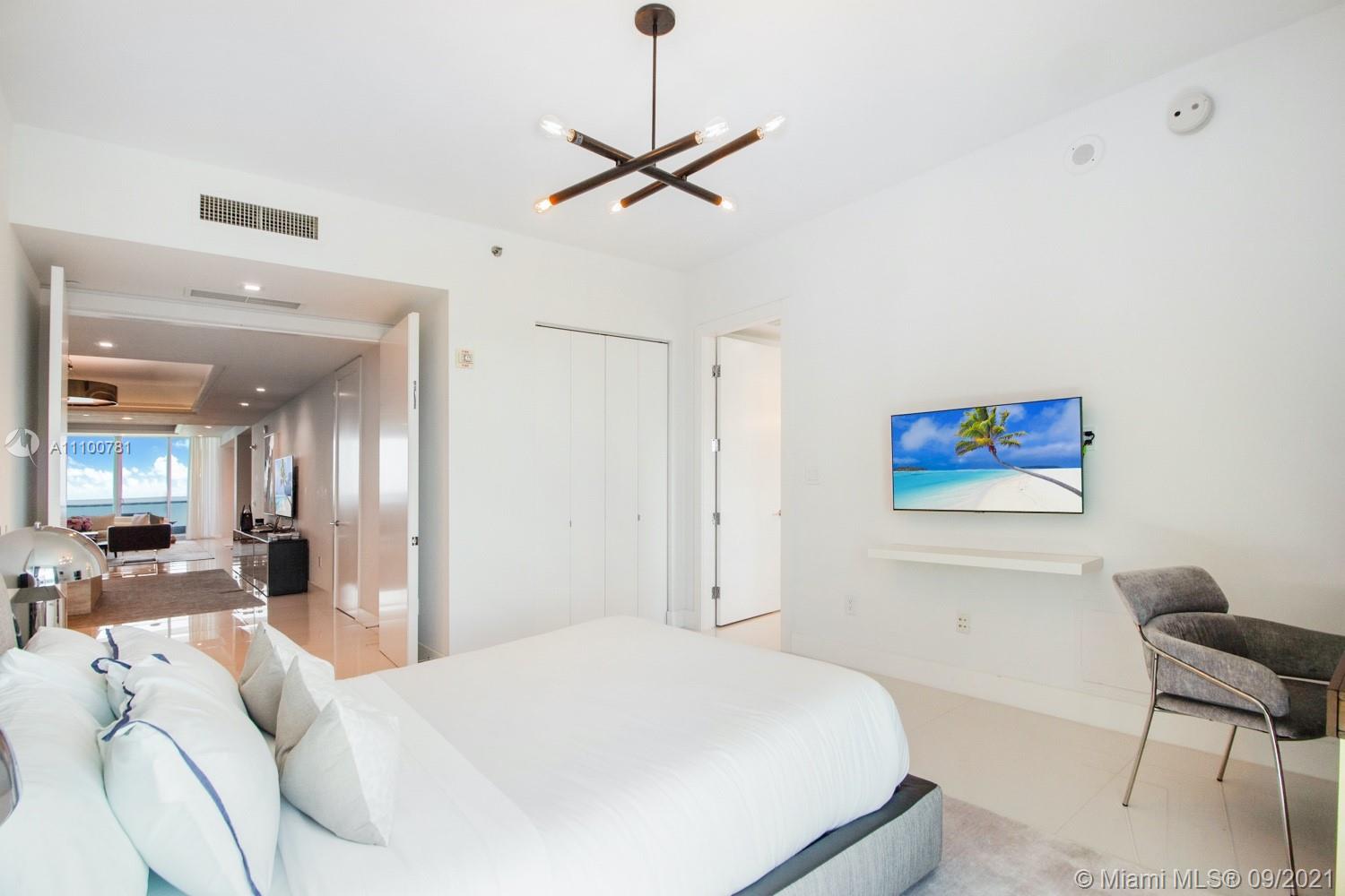 THE RESIDENCES AT THE BAT - Residential