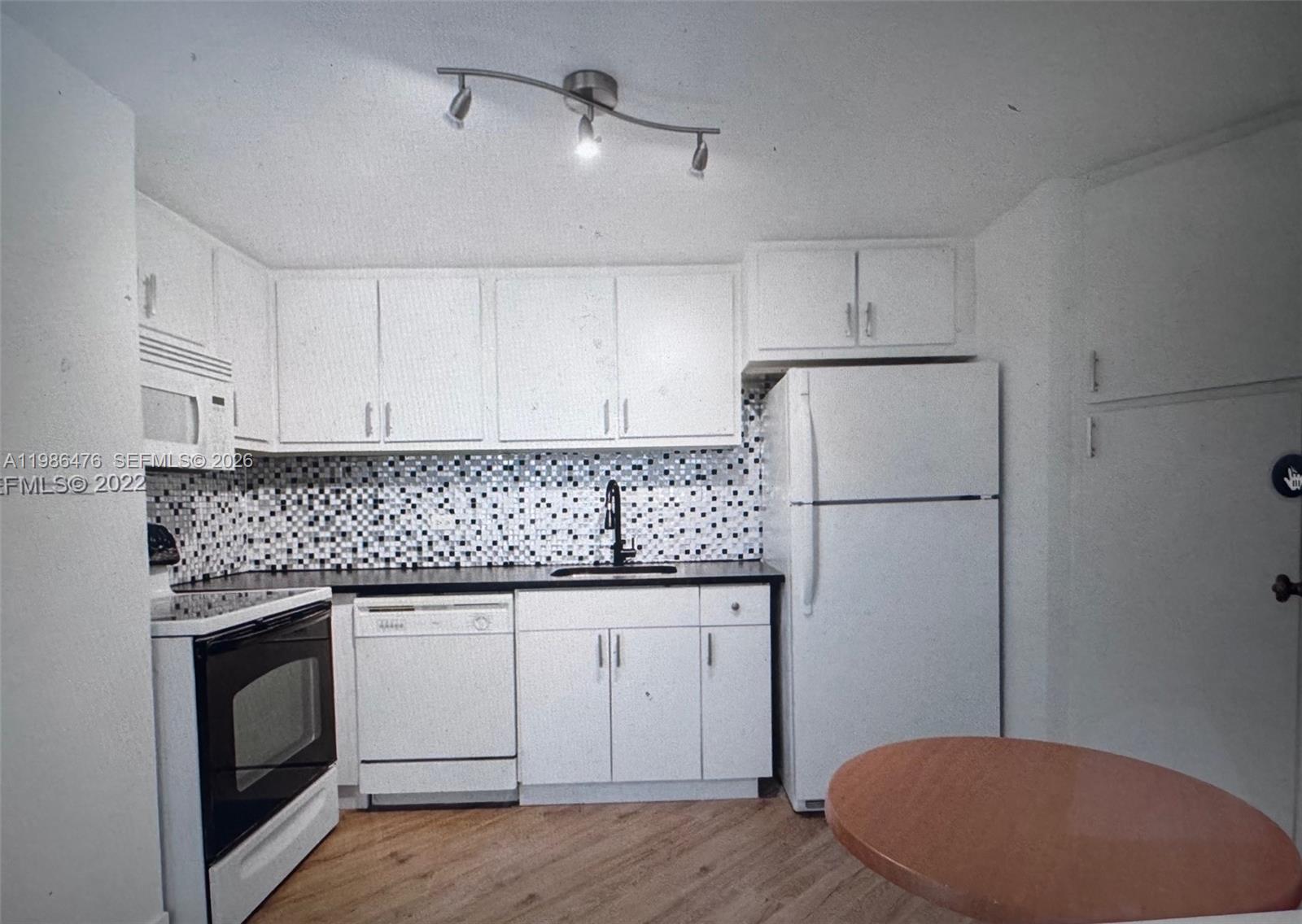 FOUR AMBASSADORS CONDO PH - Residential Lease