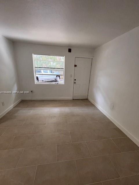 ROYAL POINCIANA CONDO - Residential Lease