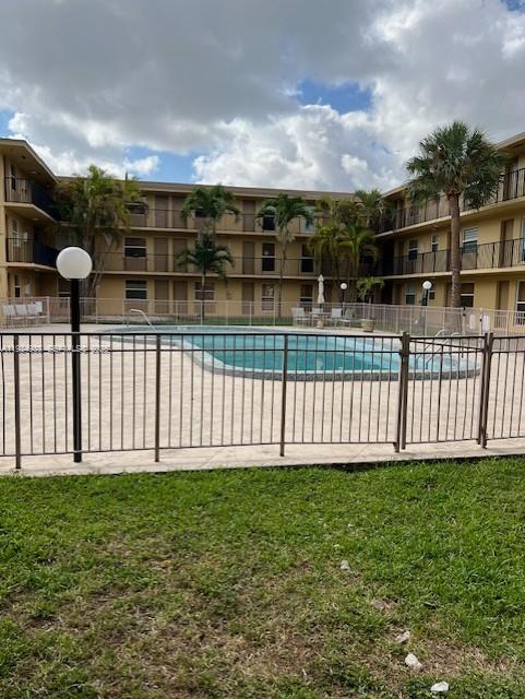 ROYAL POINCIANA CONDO - Residential Lease
