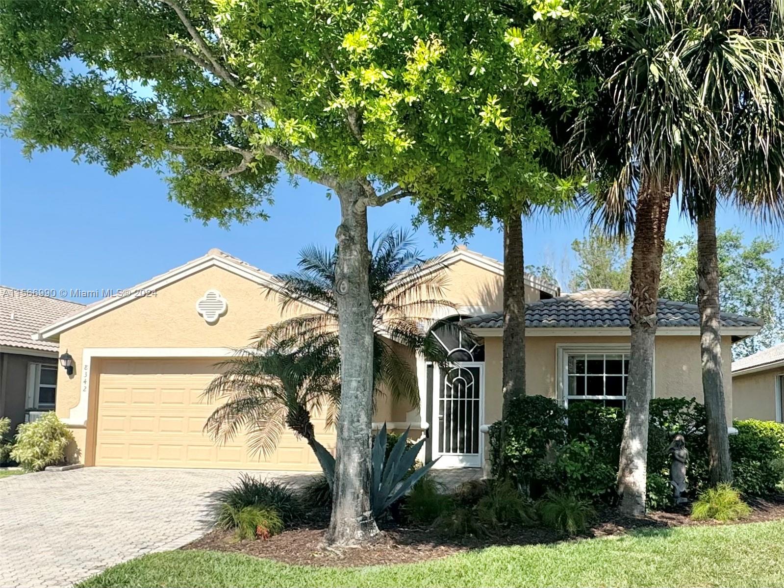 Property for Sale at 8342 Duomo Cir Cir, Boynton Beach, Palm Beach County, Florida - Bedrooms: 3 
Bathrooms: 3  - $535,000