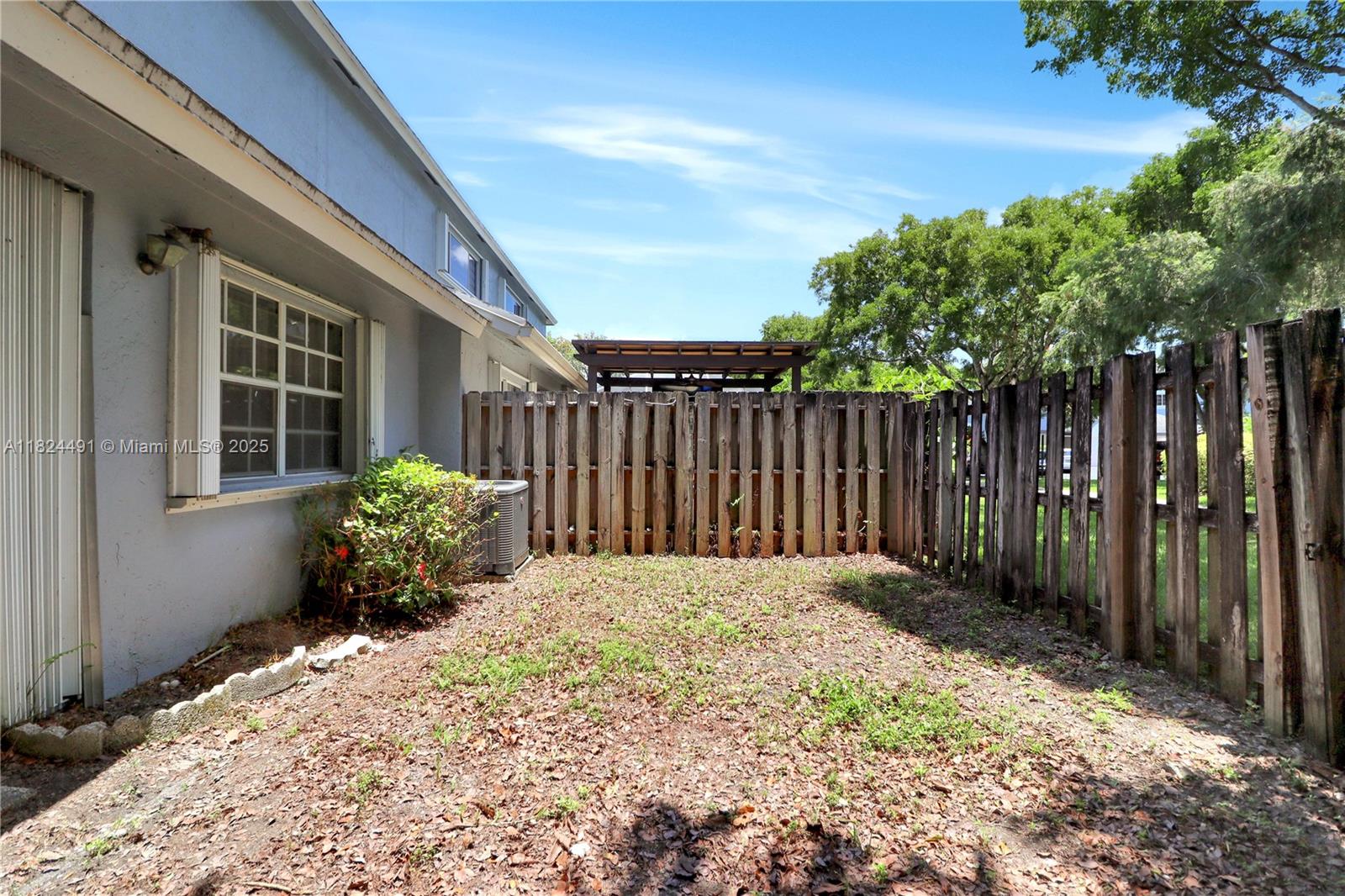 LA JOLLA WEST - Residential