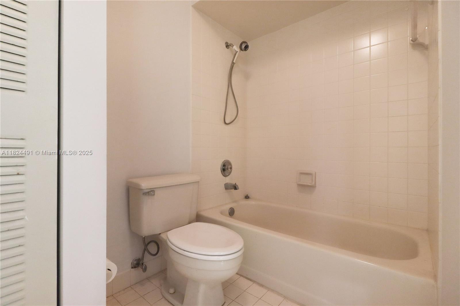 LA JOLLA WEST - Residential