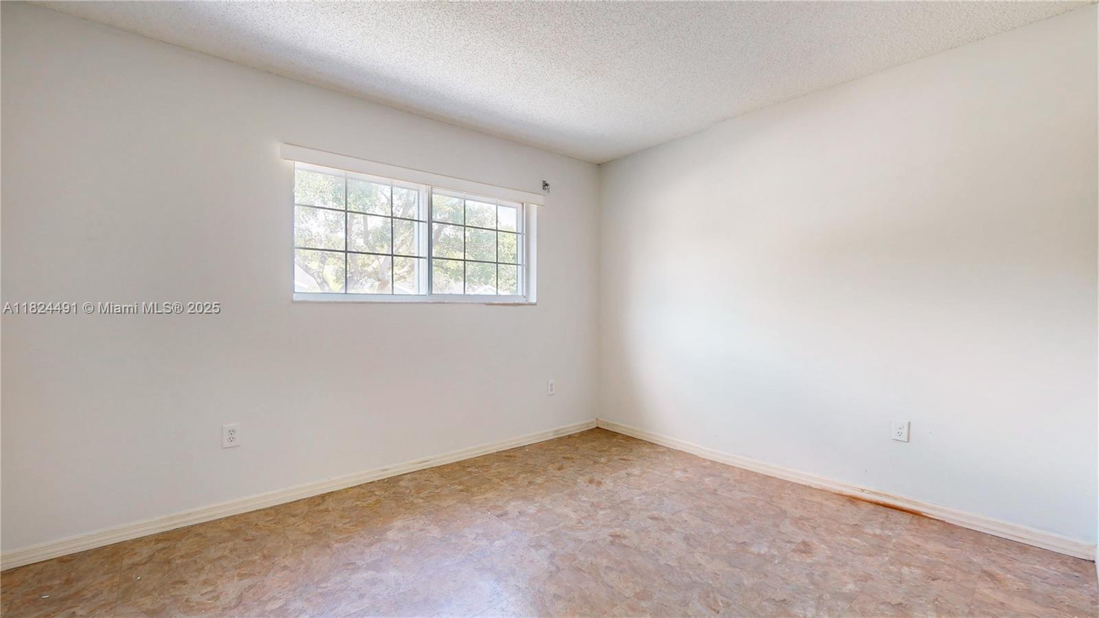 LA JOLLA WEST - Residential