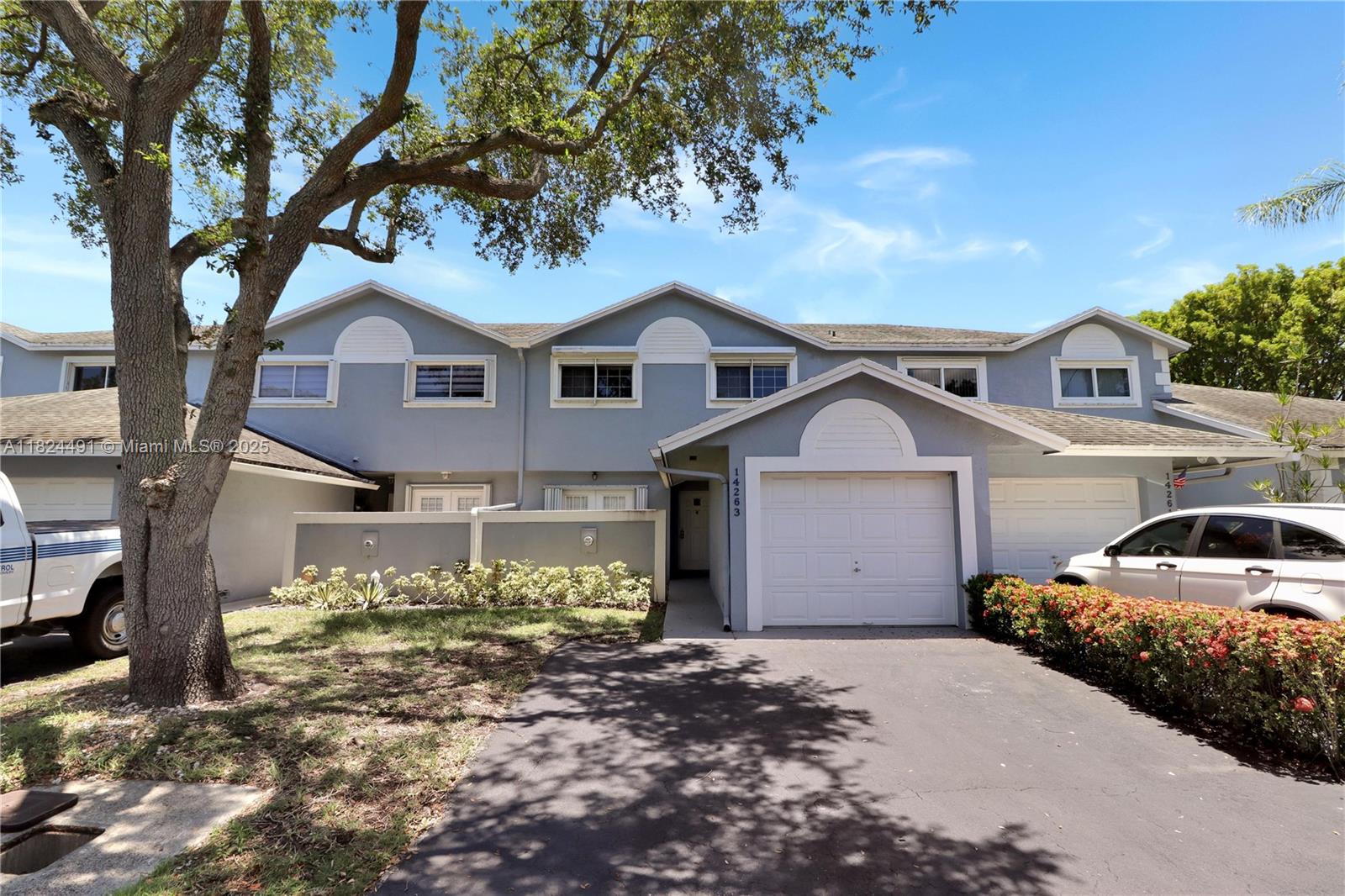 LA JOLLA WEST - Residential