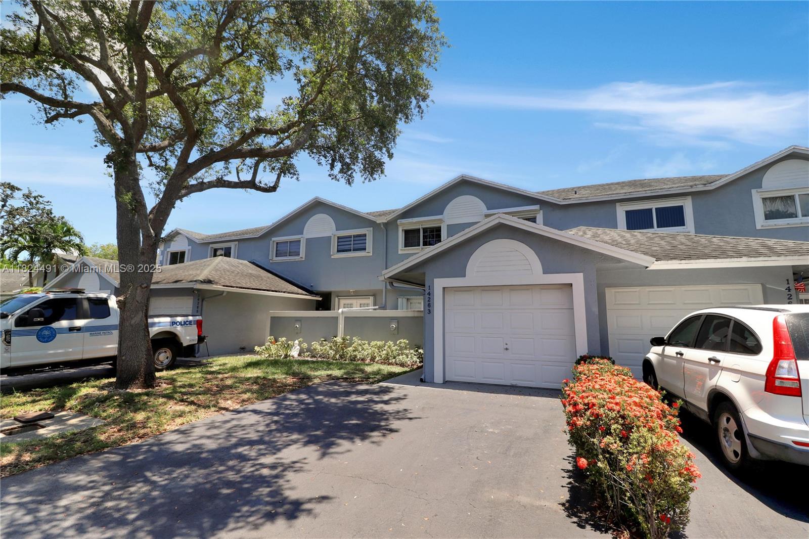 LA JOLLA WEST - Residential