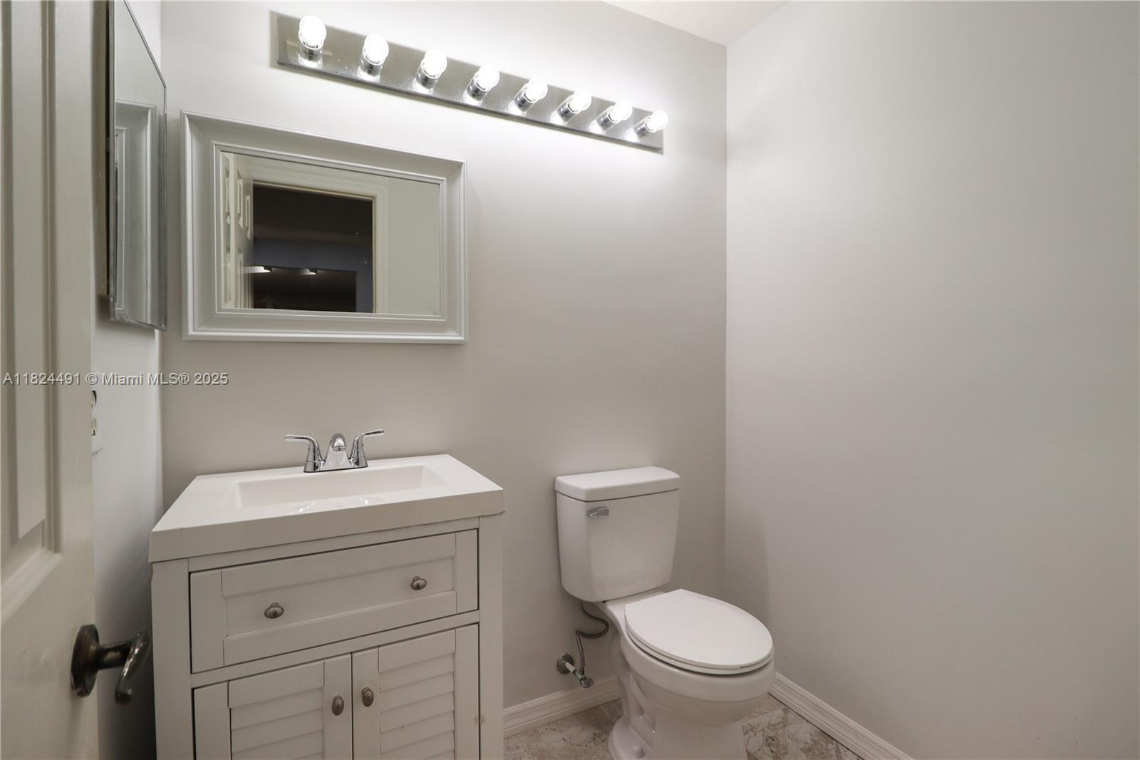 LA JOLLA WEST - Residential