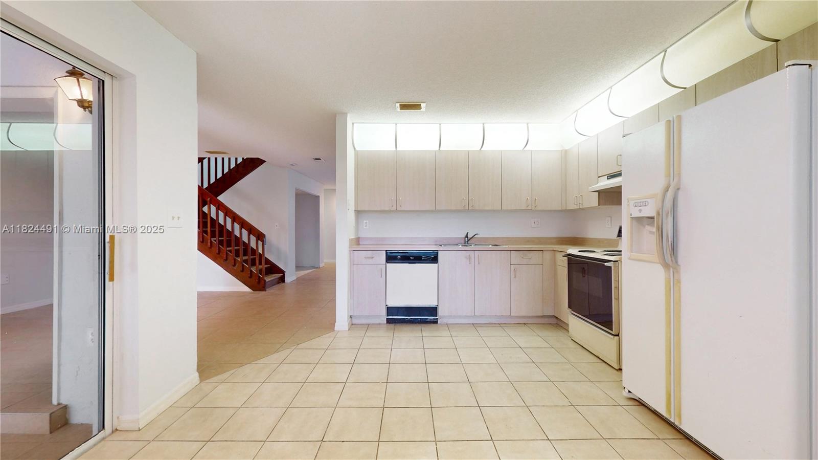 LA JOLLA WEST - Residential