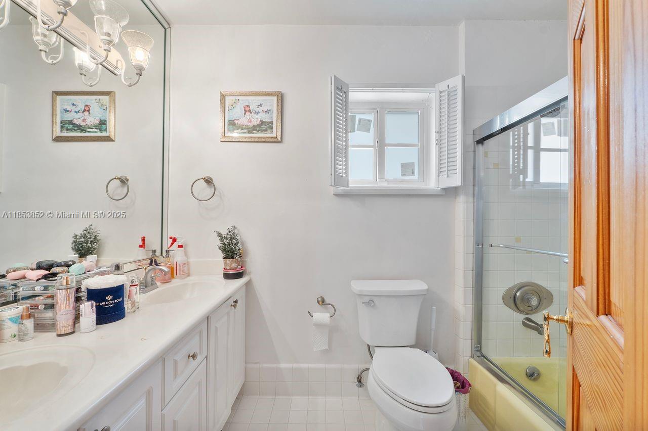 OLD CUTLER ACRES - Residential