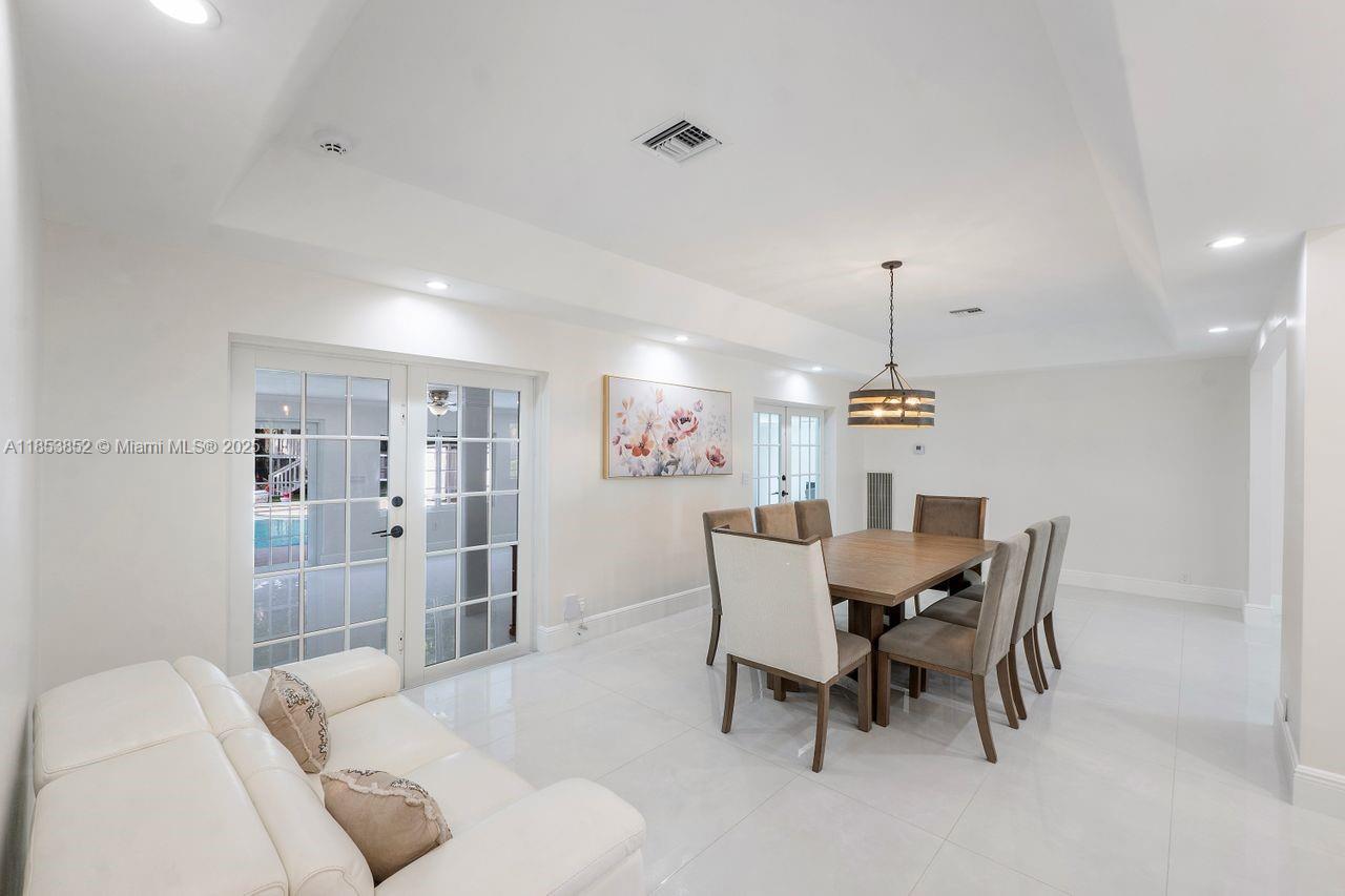 OLD CUTLER ACRES - Residential