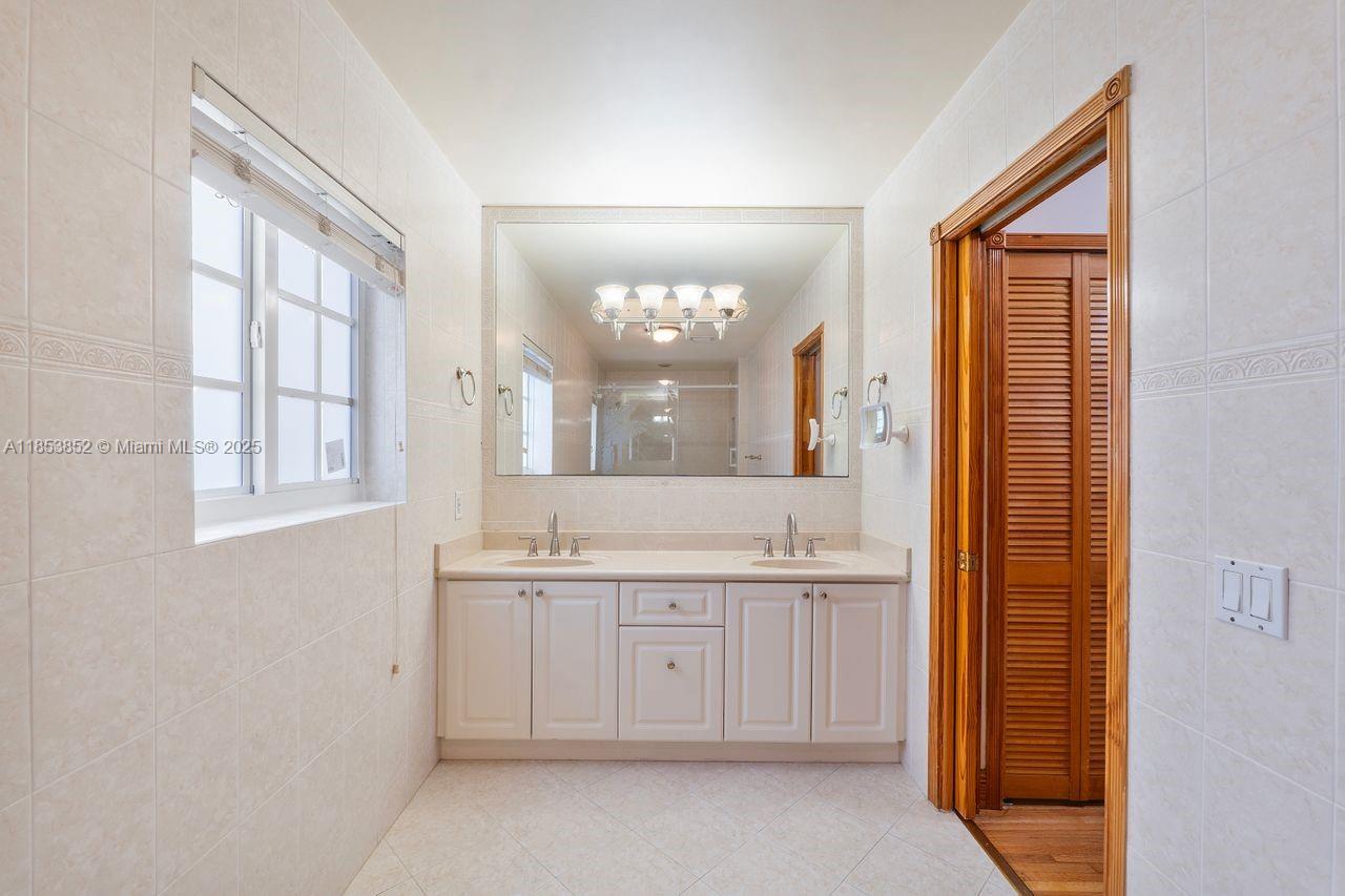 OLD CUTLER ACRES - Residential