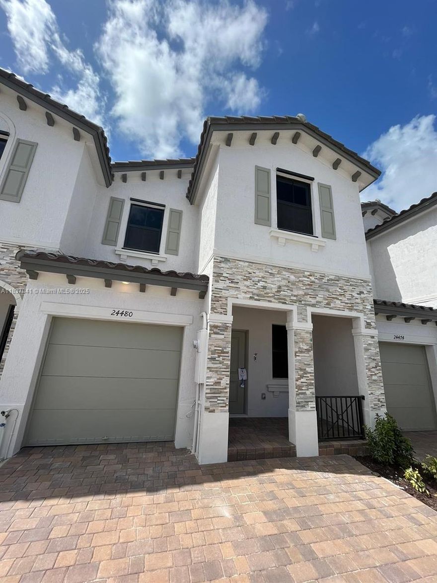 WELCOME INVESTORS! RENTED AND RECENTLY BUILT HOME AT CORSICA. LENNAR's NEWEST COMMUNITY IN THE AREA. GREAT LAYOUT FEATURING 4BEDS/2.5 BATHROOMS. ONE CAR GARAGE PLUS TWO-CAR DRIVEWAY. W/D INSIDE. BRIGHT AND SPACIOUS. CONVENIENTLY LOCATED NEAR TO TURNPIKE. CLOSE TO SHOPES AND ENTERTAINMENT.