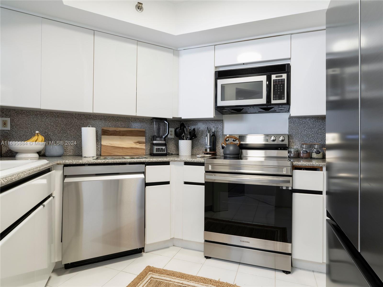 THE STERLING CONDO - Residential