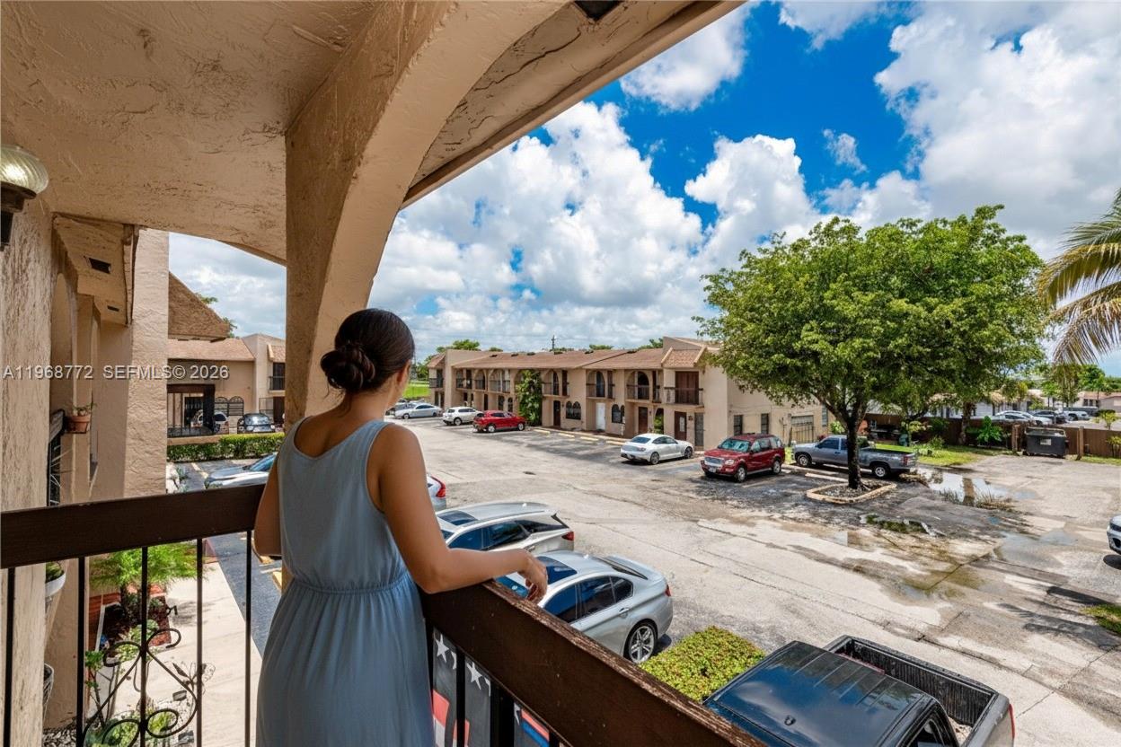 SEVILLA TERRACES CONDO PH - Residential