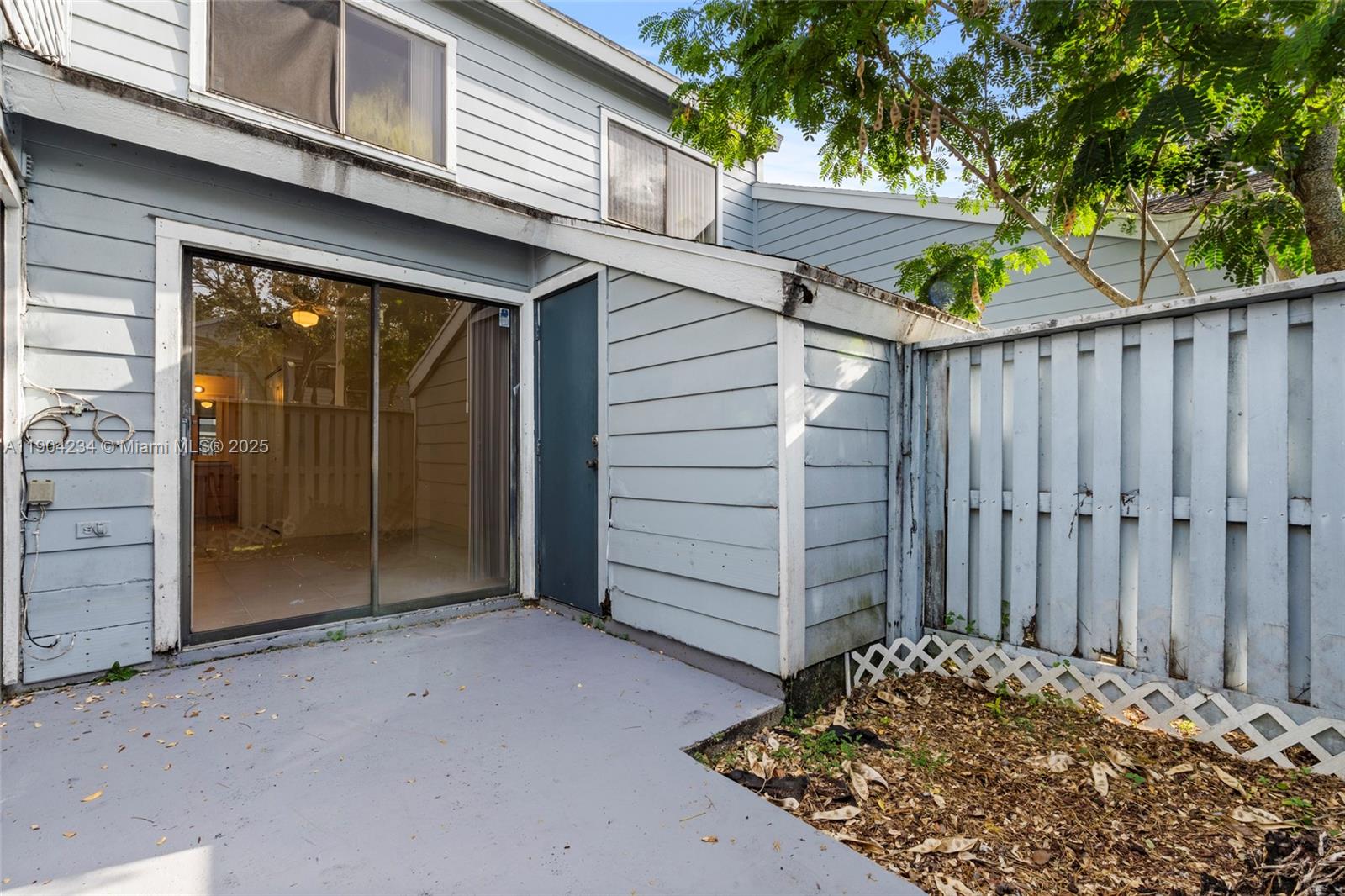 ROCK ISLAND LAND CORP - Residential