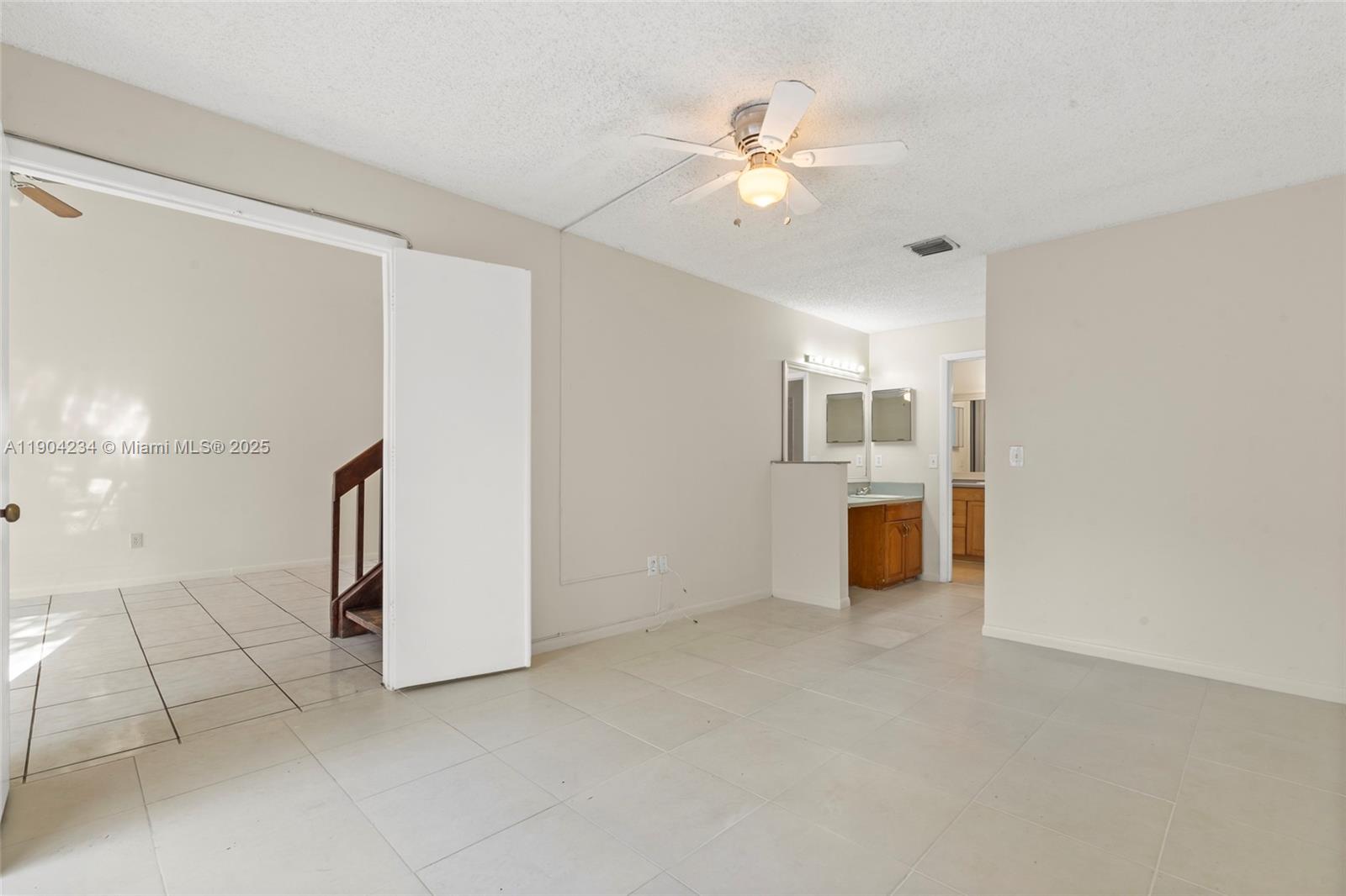 ROCK ISLAND LAND CORP - Residential