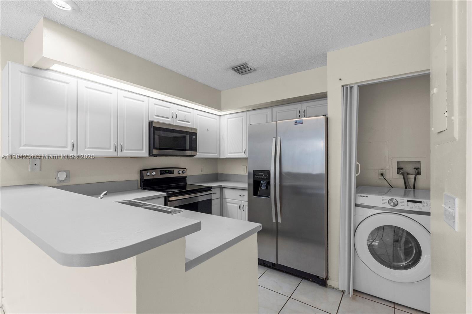 ROCK ISLAND LAND CORP - Residential