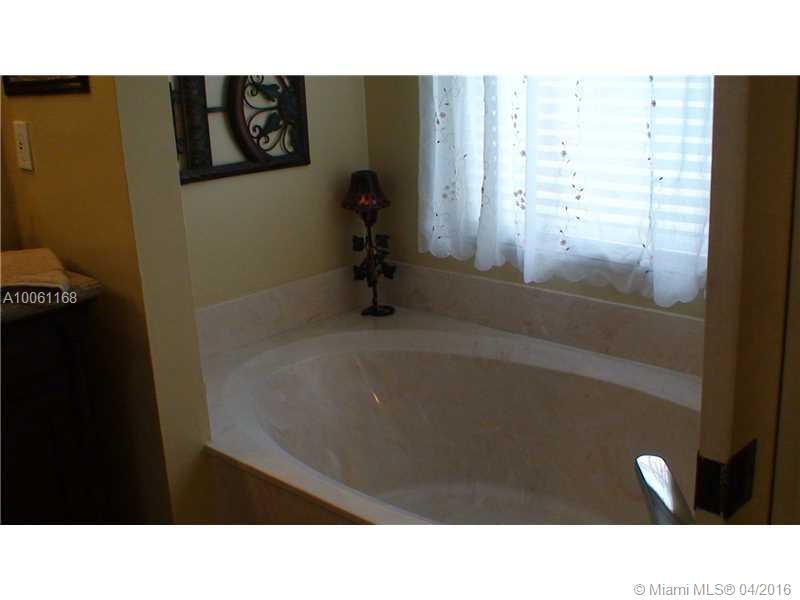 LAKEFIELD OF THE LANDINGS - Residential