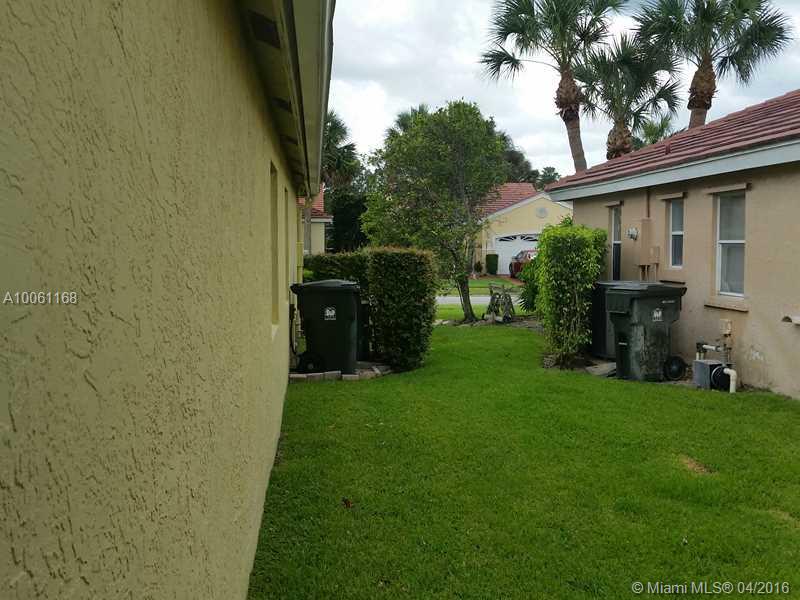 LAKEFIELD OF THE LANDINGS - Residential