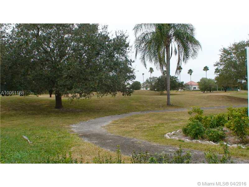 LAKEFIELD OF THE LANDINGS - Residential