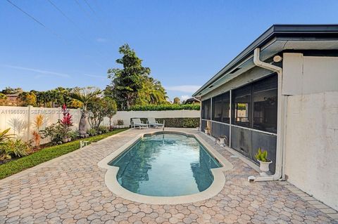 8084 Buttonwood Cir Tamarac FL 33321