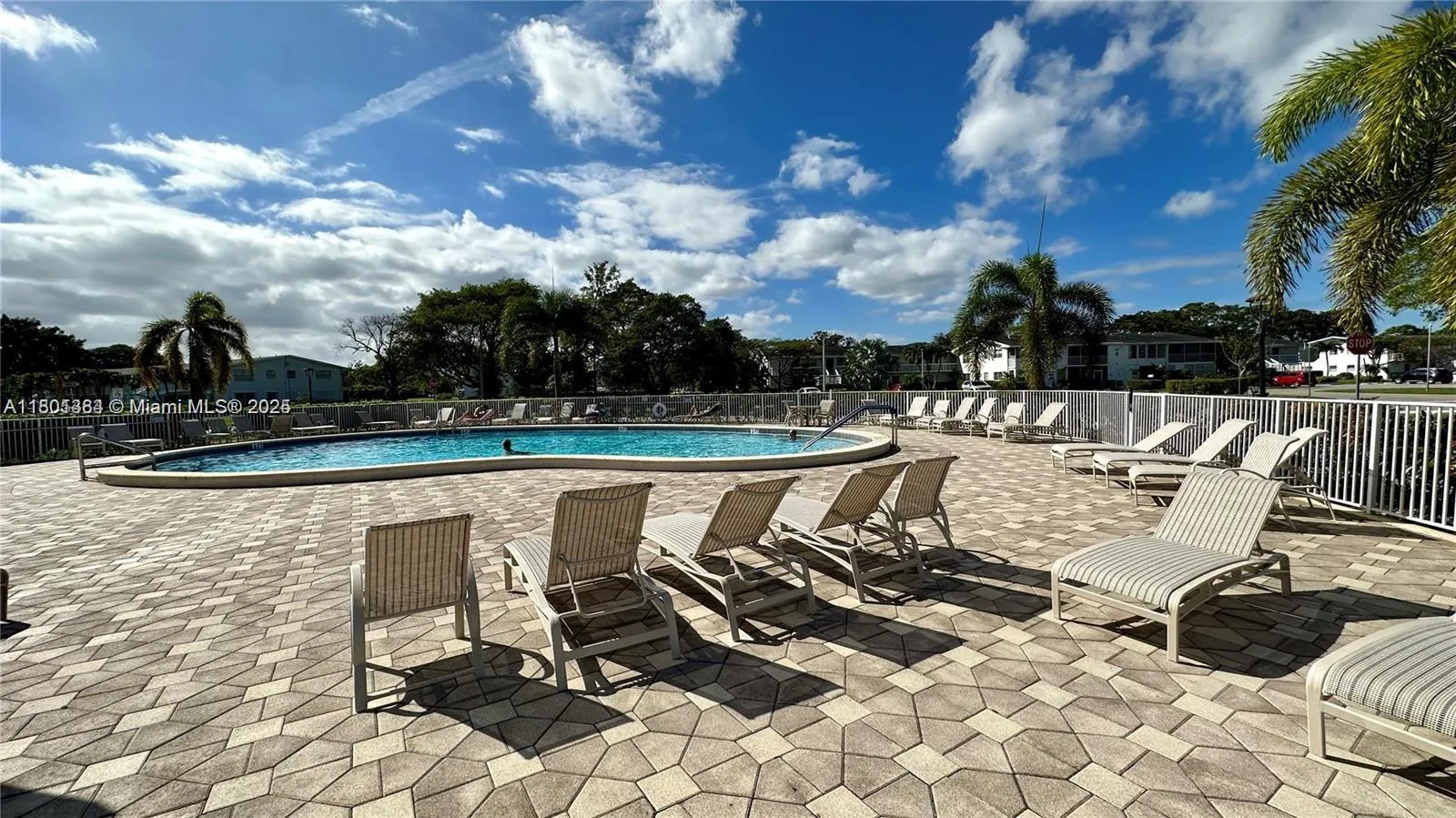 Deerfield Beach, Florida 33442, United States, 2 Bedrooms Bedrooms, ,2 BathroomsBathrooms,Residential,Active,128576