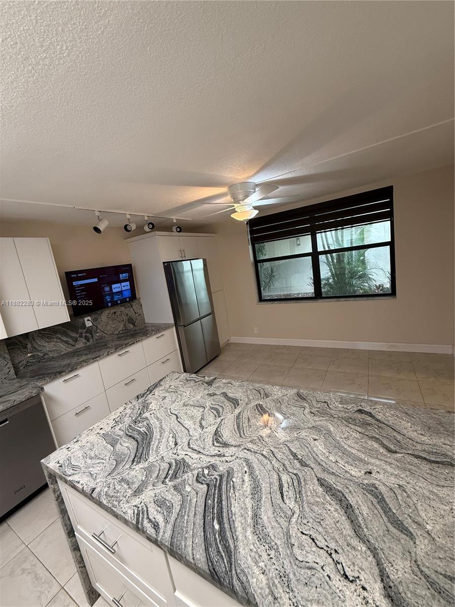 VILLA DORADA CONDO - Residential