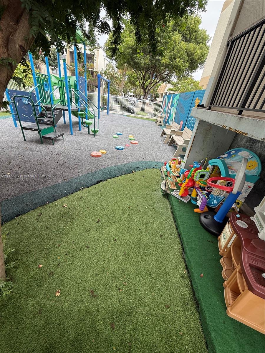 VILLA DORADA CONDO - Residential