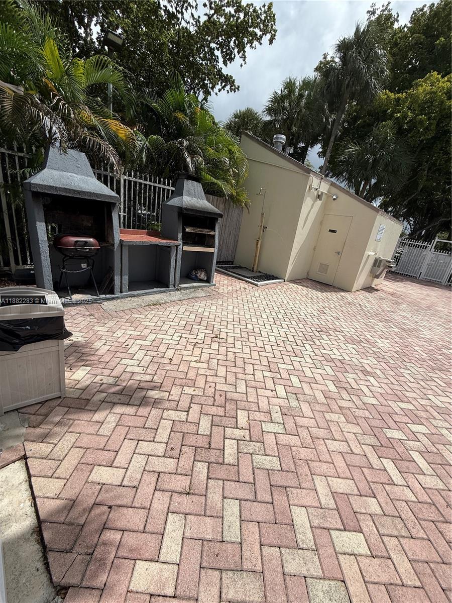 VILLA DORADA CONDO - Residential