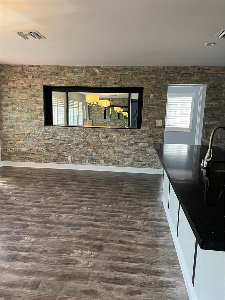 LOOK HOMESITES NO 2 - Residential Lease