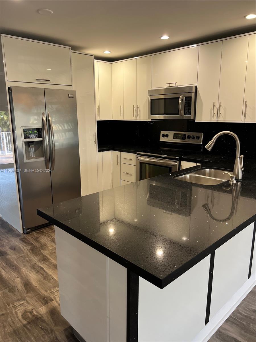 LOOK HOMESITES NO 2 - Residential Lease