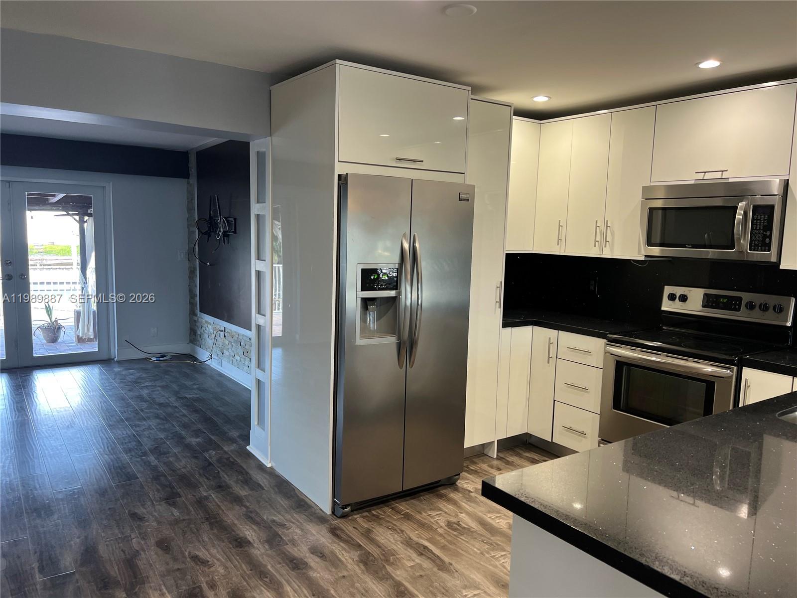LOOK HOMESITES NO 2 - Residential Lease