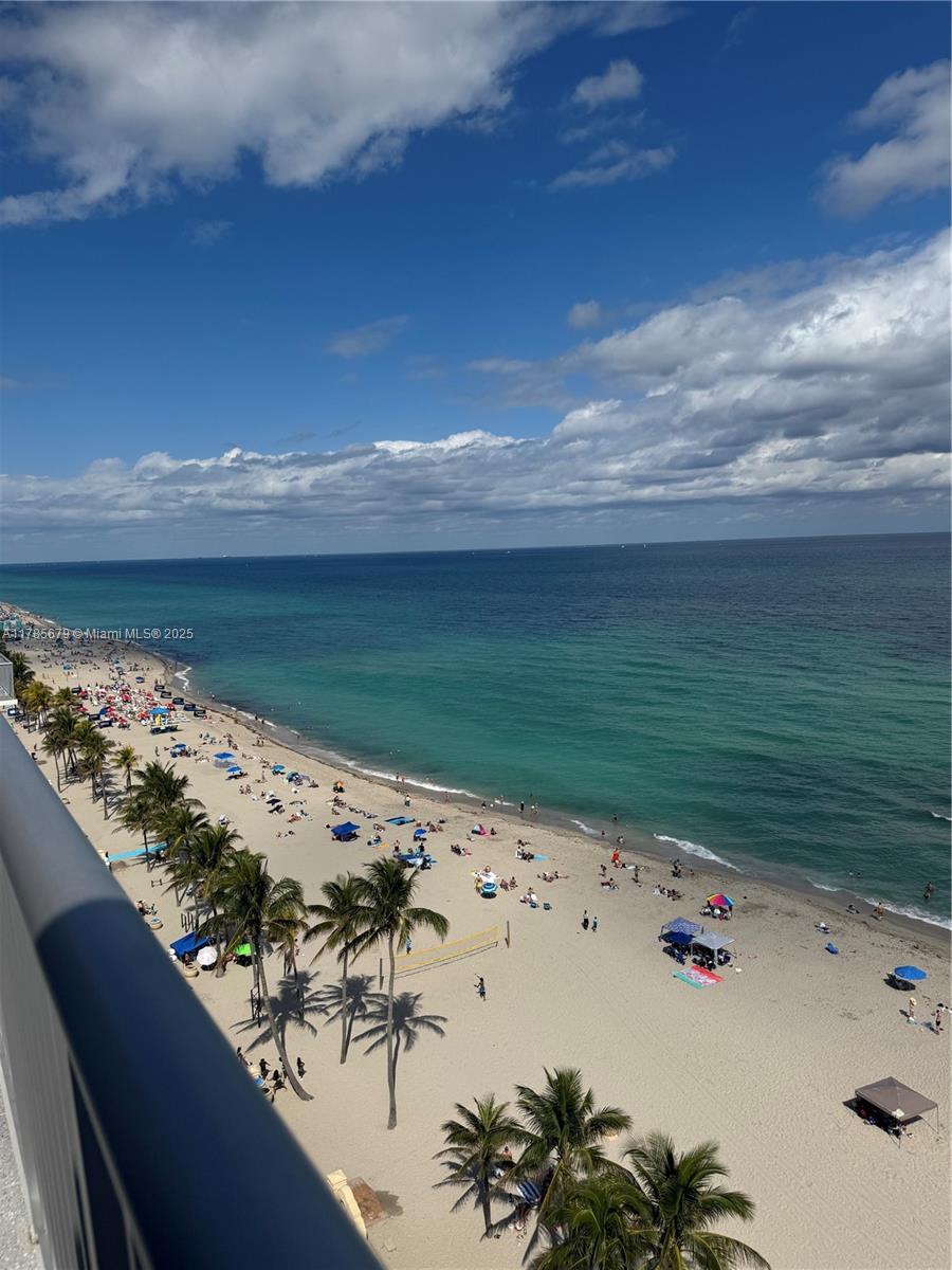 400 N Surf Rd RGB