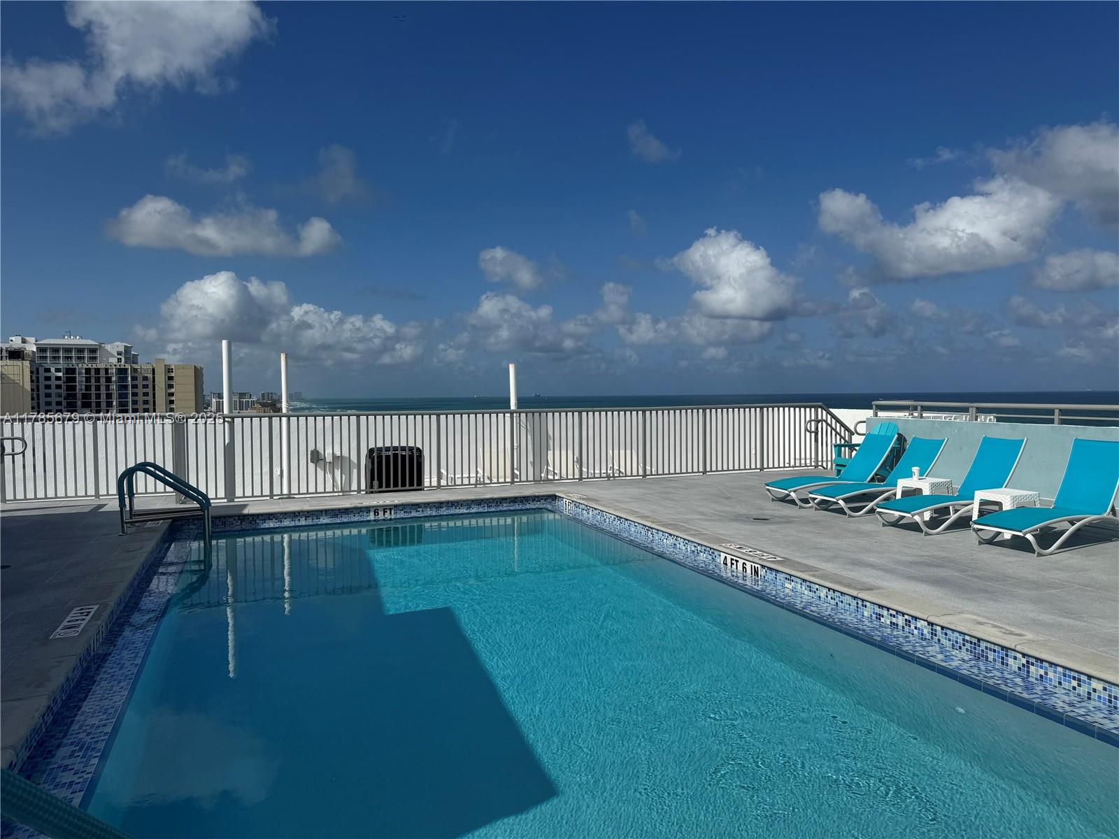 EDGEWATER BEACH TOWERS CO - Residential
