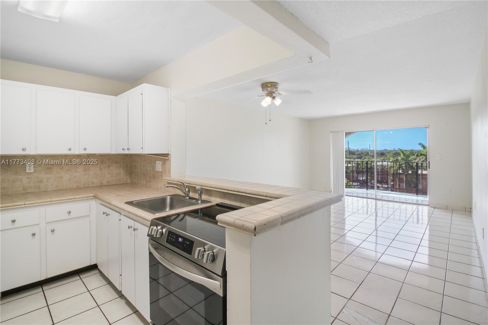 5199 NW 7th St 603E