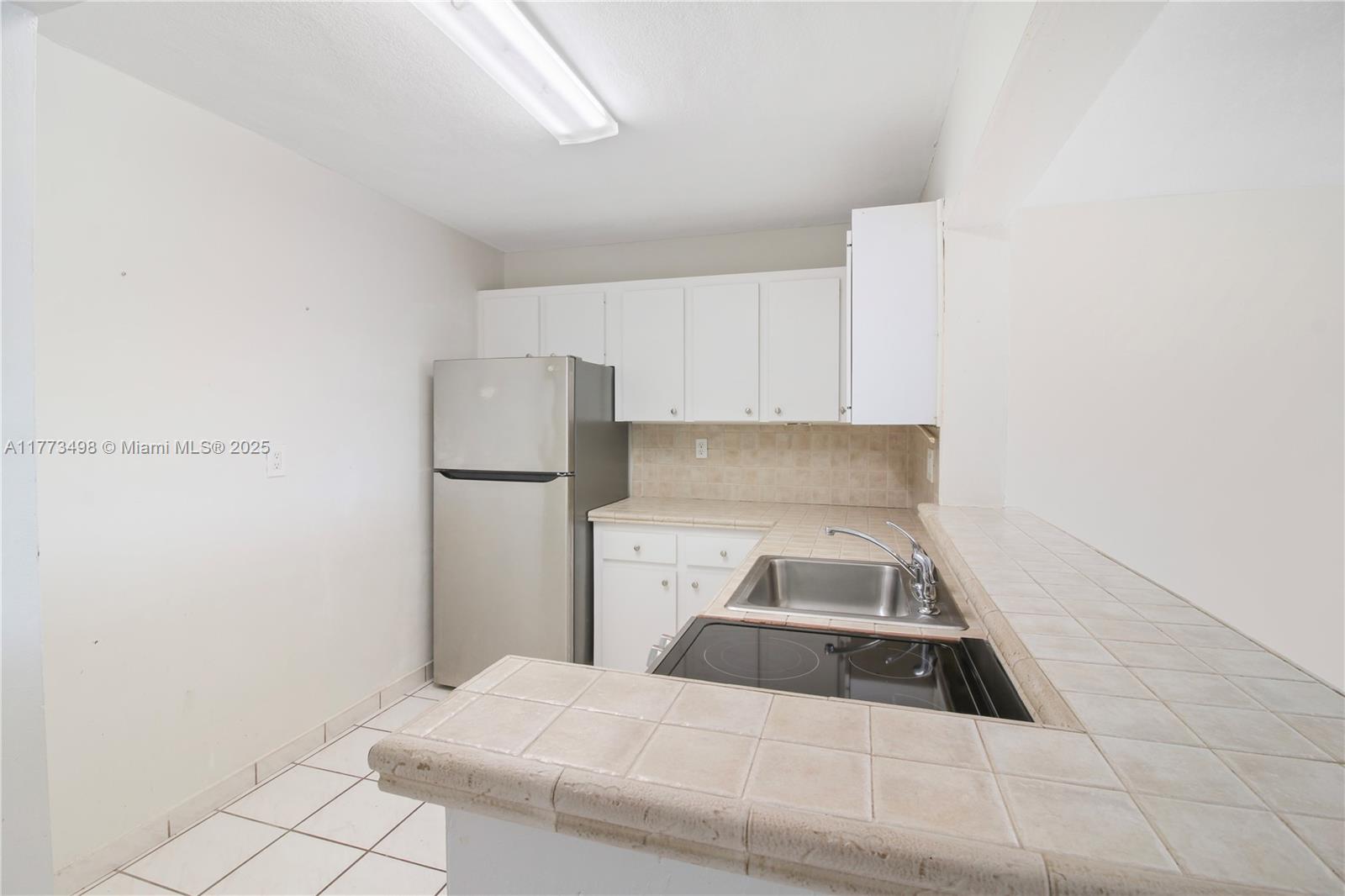 5199 NW 7th St 603E
