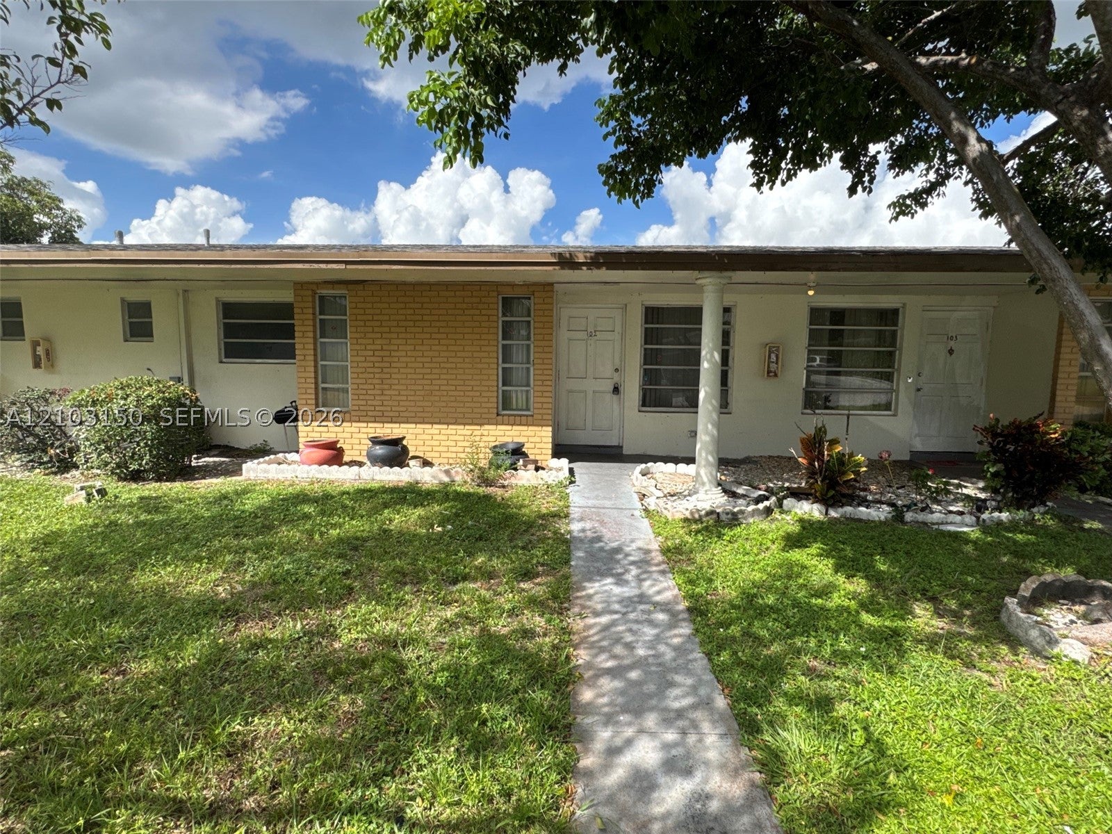 3033 NW 43rd Ave
