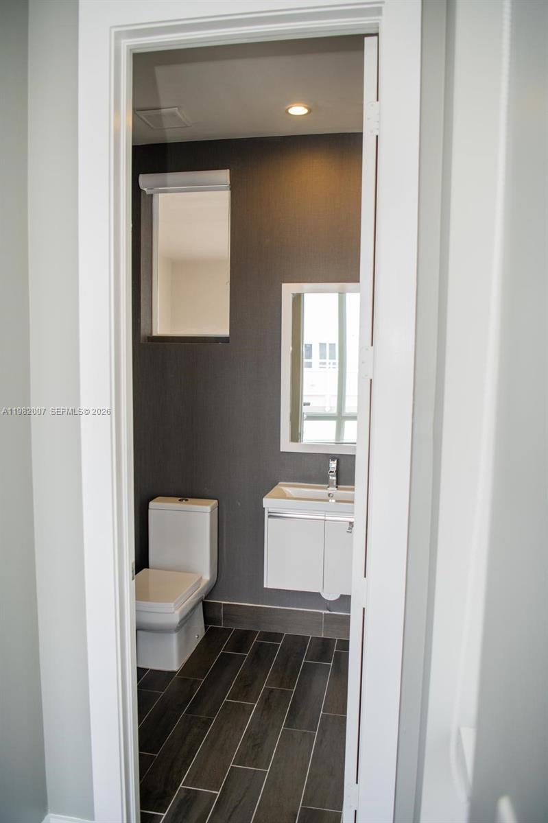 LANDMARK AT DORAL - Residential