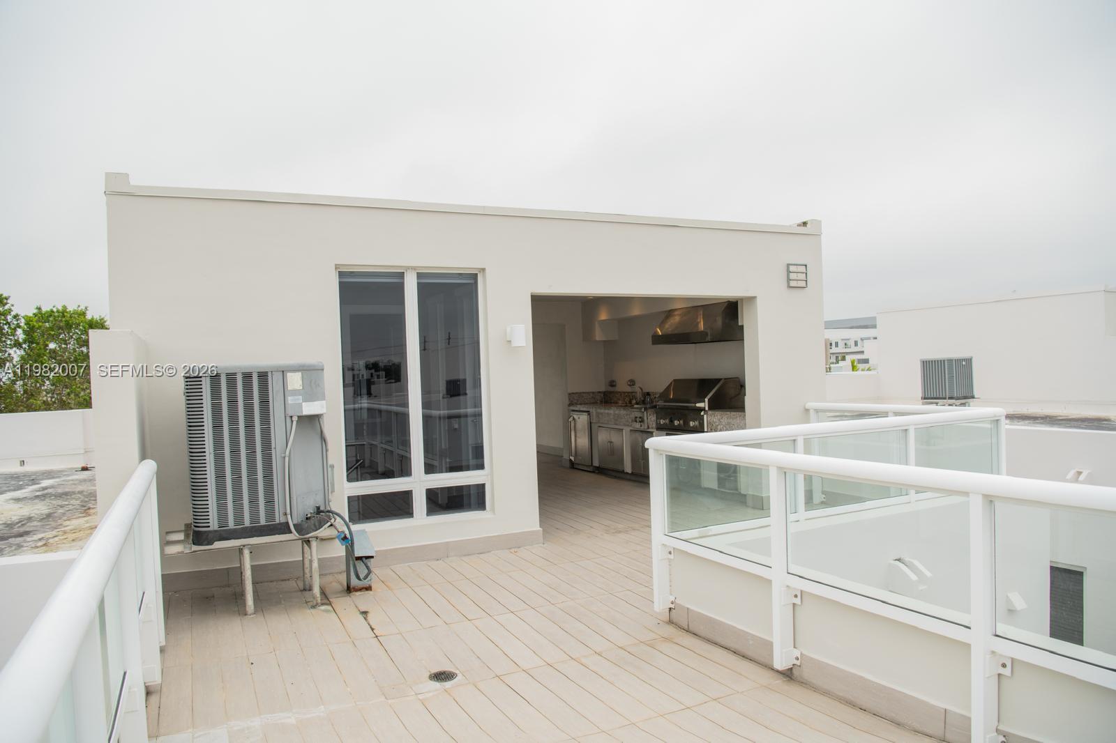 LANDMARK AT DORAL - Residential