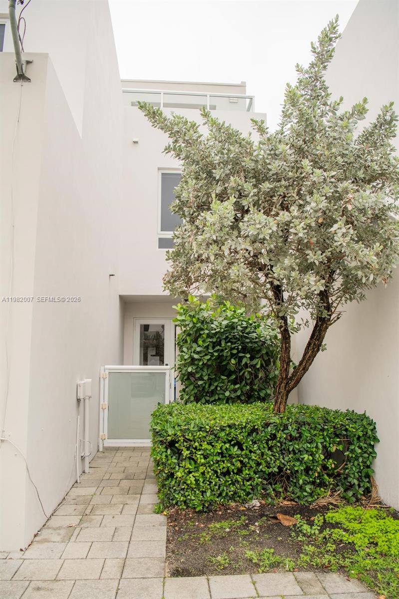 LANDMARK AT DORAL - Residential