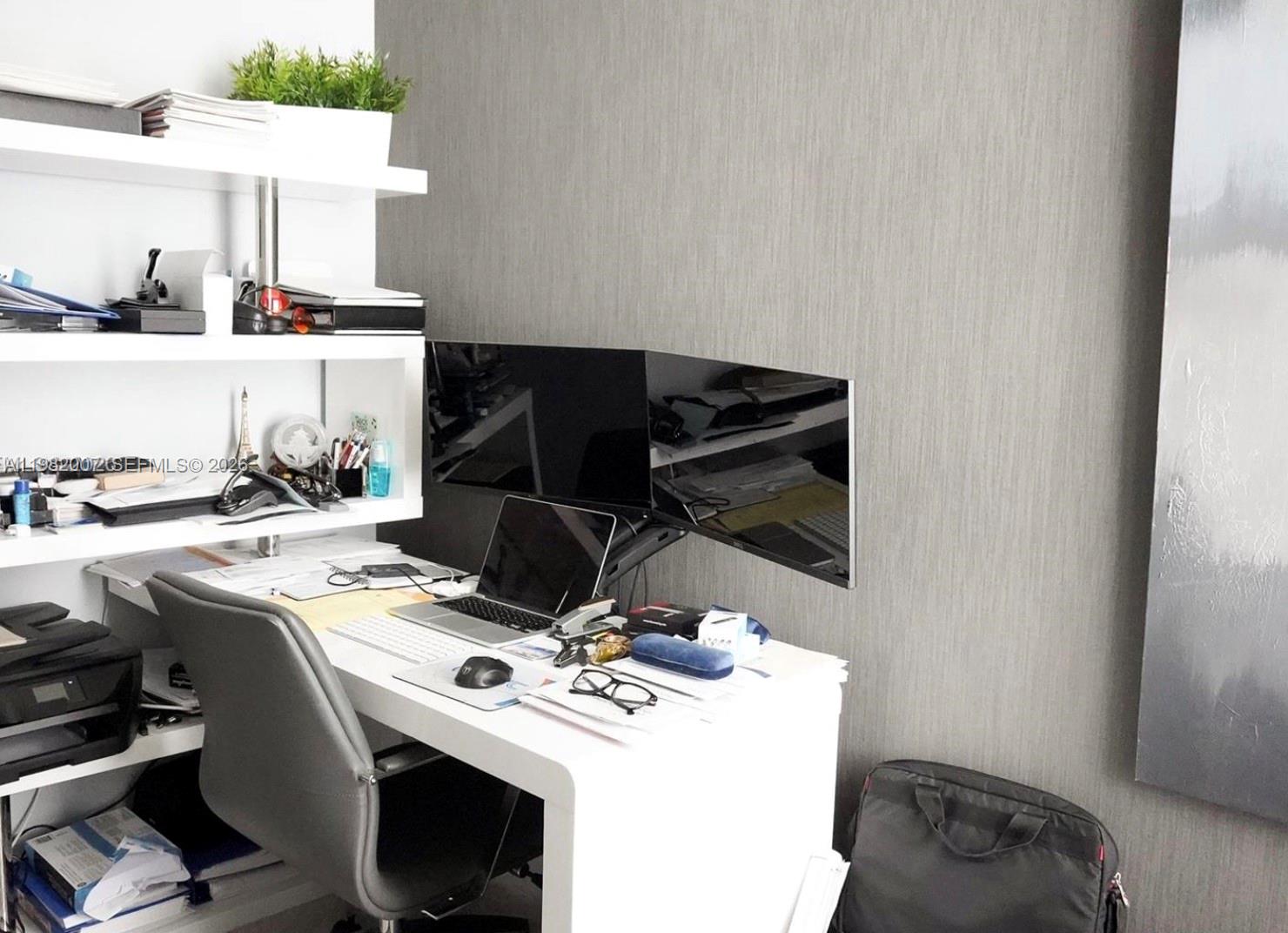 LANDMARK AT DORAL - Residential