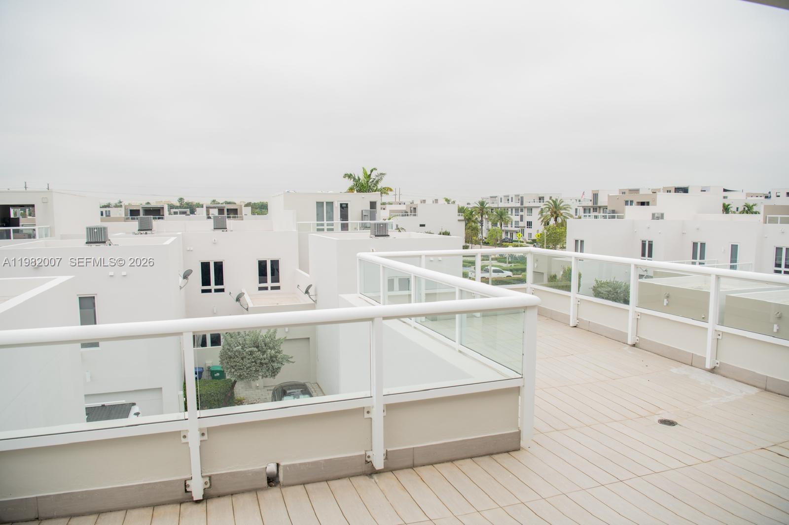 LANDMARK AT DORAL - Residential