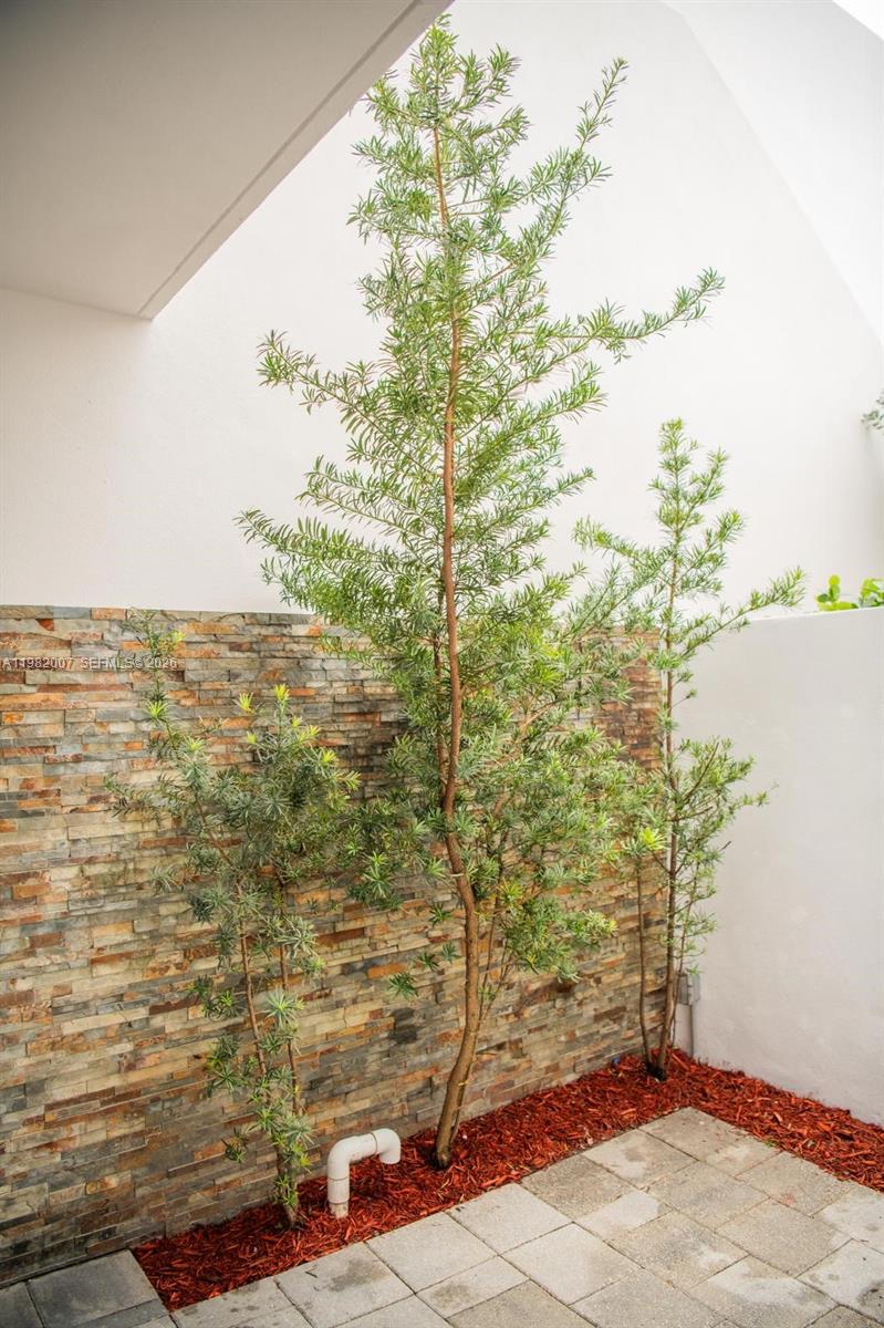 LANDMARK AT DORAL - Residential