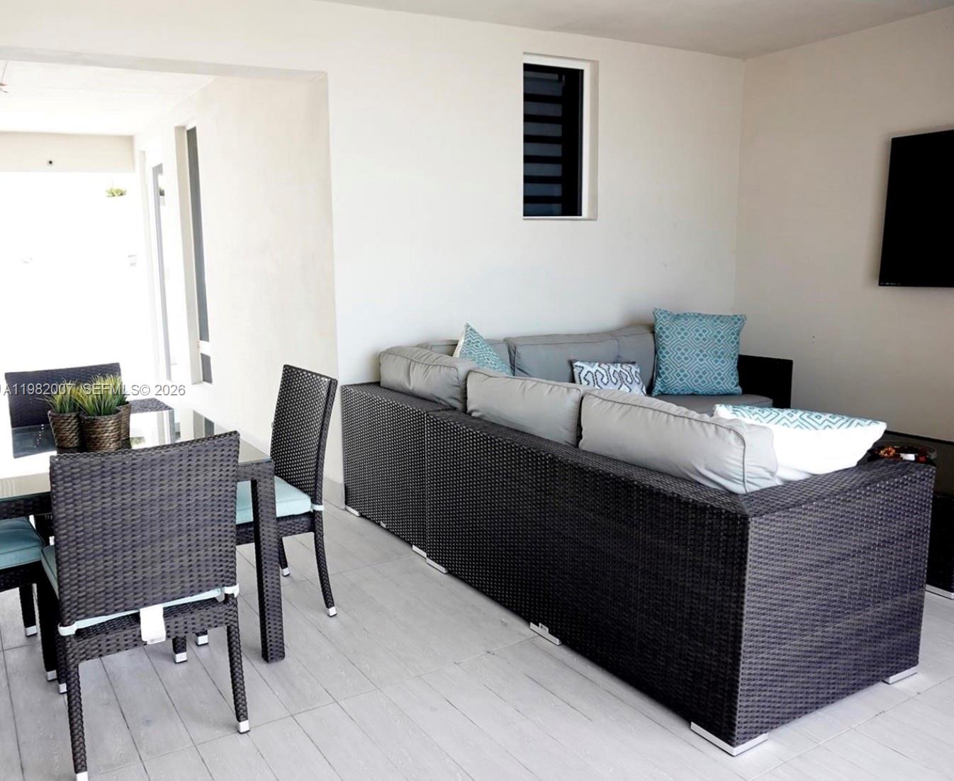 LANDMARK AT DORAL - Residential