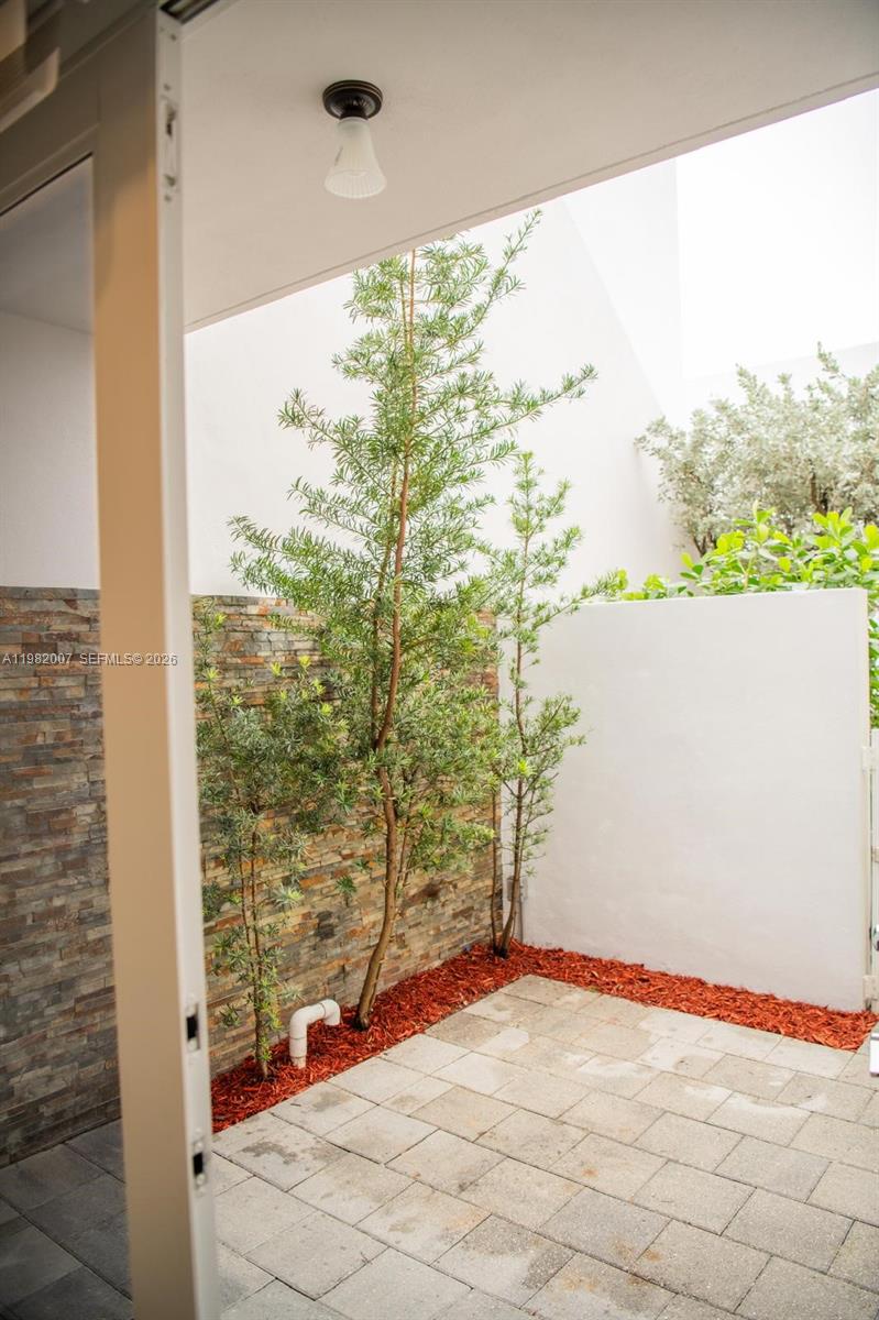 LANDMARK AT DORAL - Residential