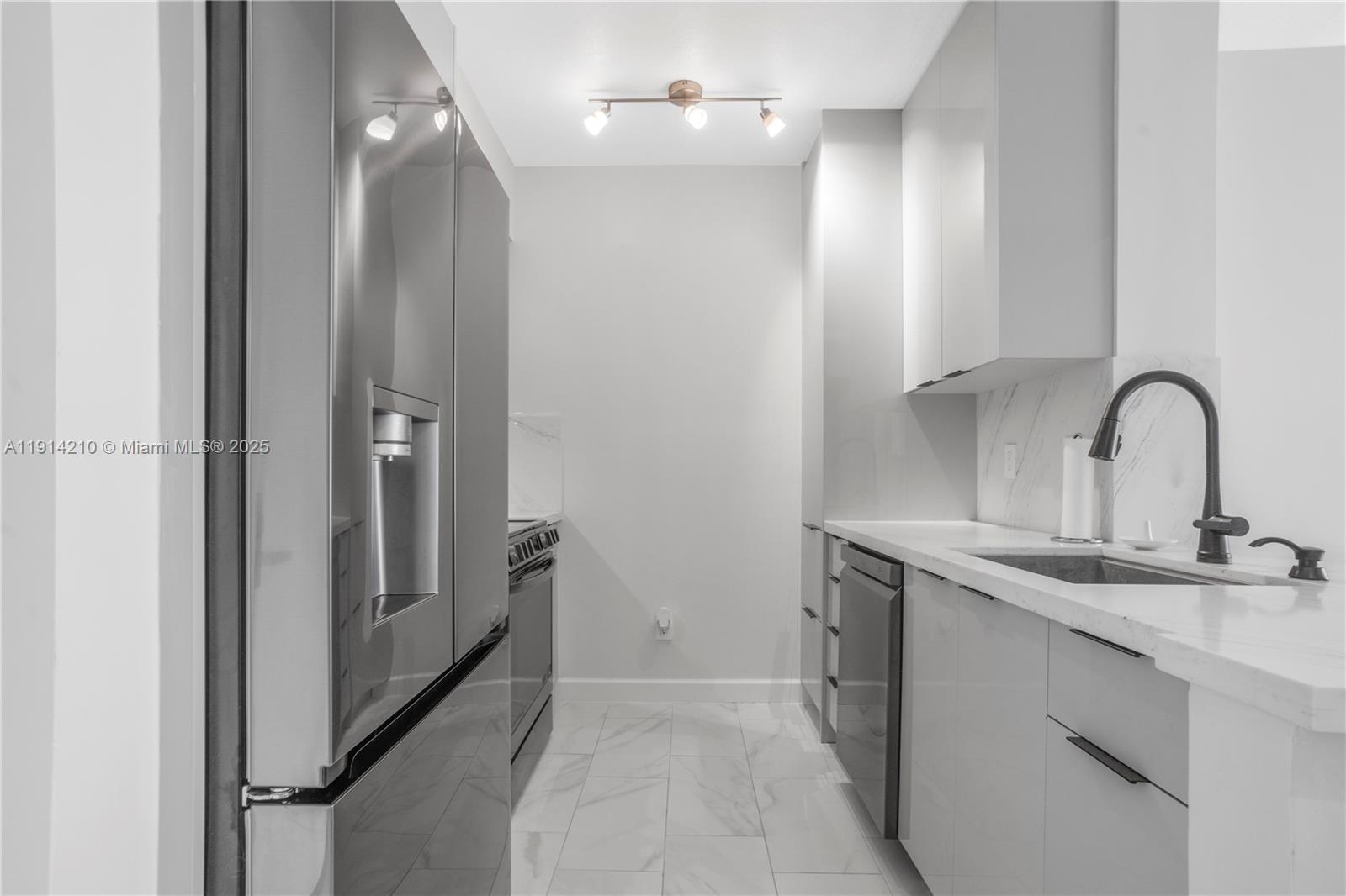 ONE MIAMI EAST CONDO - Residential Lease