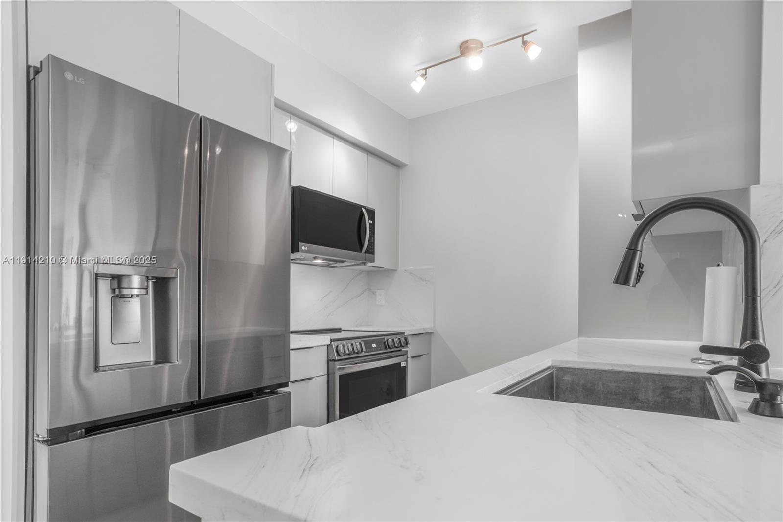 ONE MIAMI EAST CONDO - Residential Lease